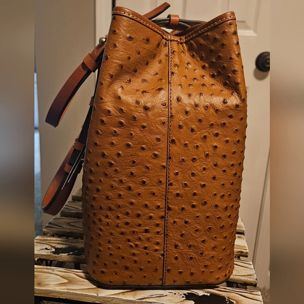 NWT Dooney & Bourke Briana Ostrich Embossed Leather Shoulder Bag: Caramel - Picture 8 of 16